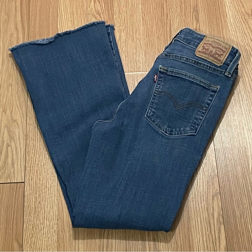 Levi's 726 Women’s 28 (26x26) Flare Jeans Medium Blue Denim Mid Rise Stretch